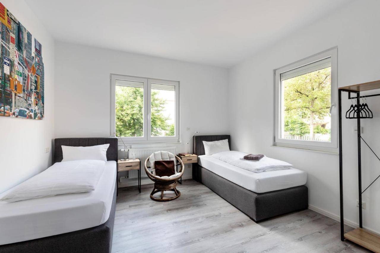 PRIMERA Zimmer mit Gemeinschaftsbad Singen  Exterior foto